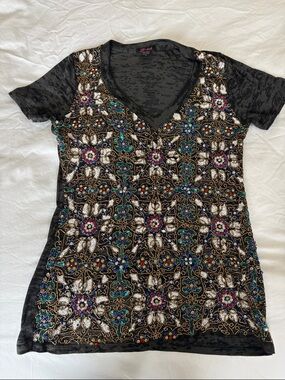 Black V-Neck Short Sleeve Tee with Multicolor Bead Embellishment